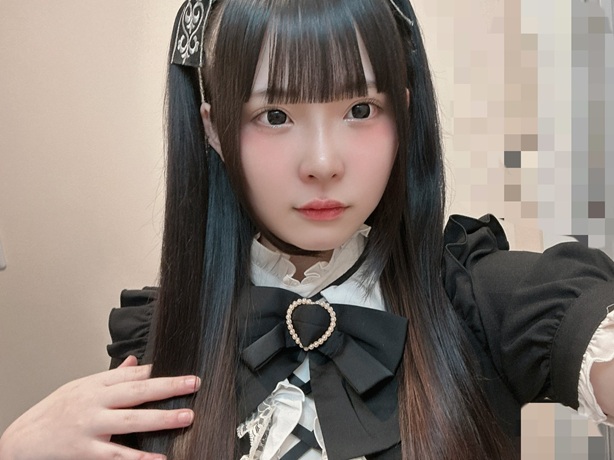 黒い服を着た、zepaさんの正面写真