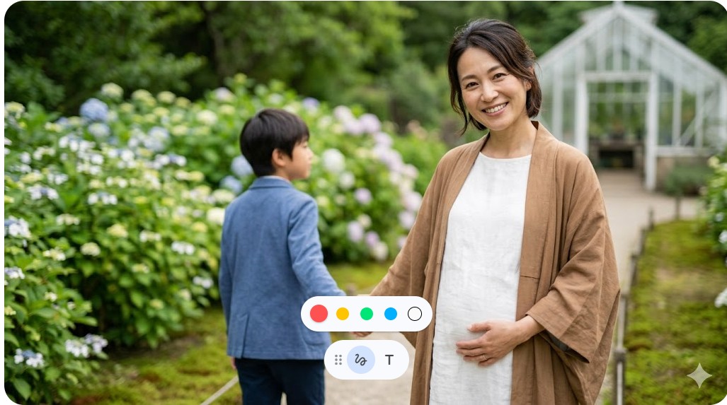 緑あふれる庭園でお腹に手を当てて微笑む妊娠中の日本人女性